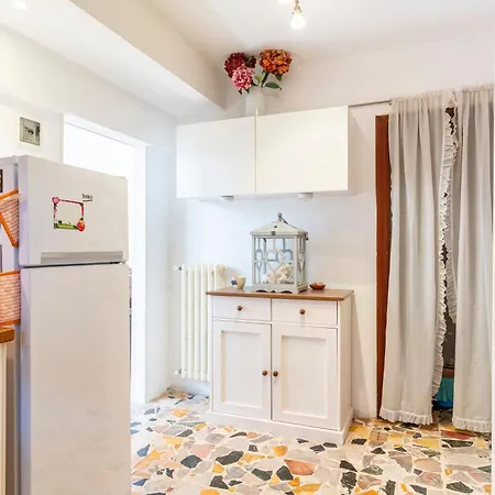 Il Nido Della Bounganville - Cozy With Patio! Castiglioncello
